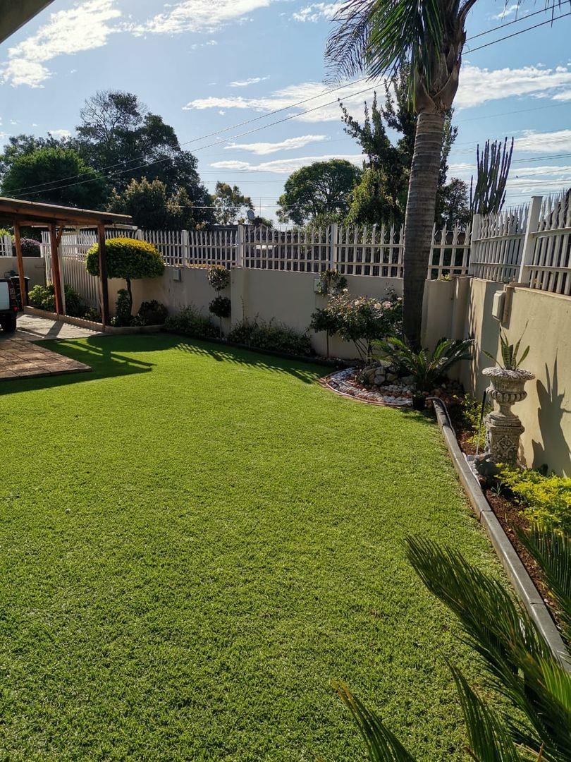 3 Bedroom Property for Sale in Simmerfield Gauteng