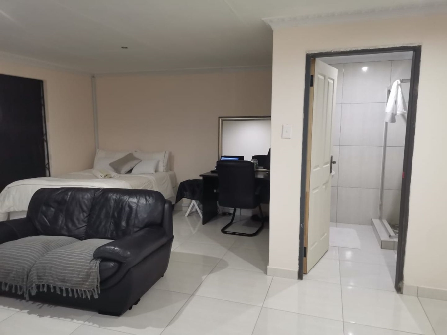 3 Bedroom Property for Sale in Simmerfield Gauteng