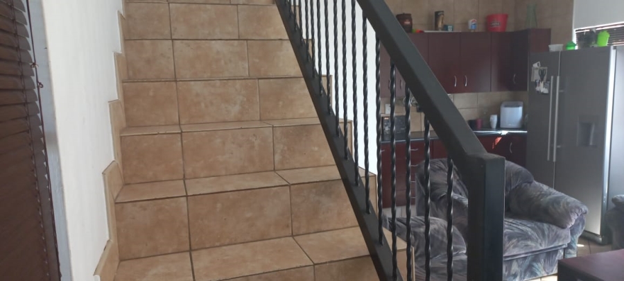 2 Bedroom Property for Sale in Eike Park Gauteng