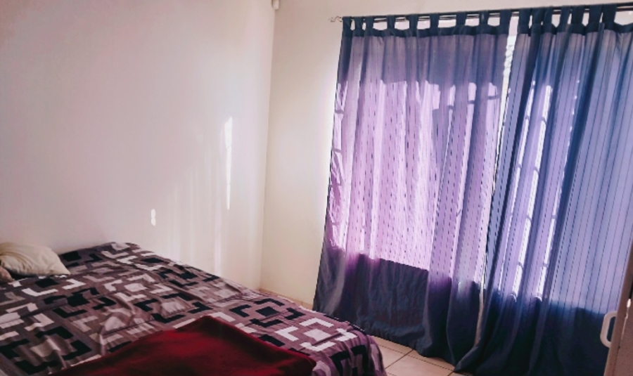 To Let 2 Bedroom Property for Rent in Honeydew Ridge Gauteng
