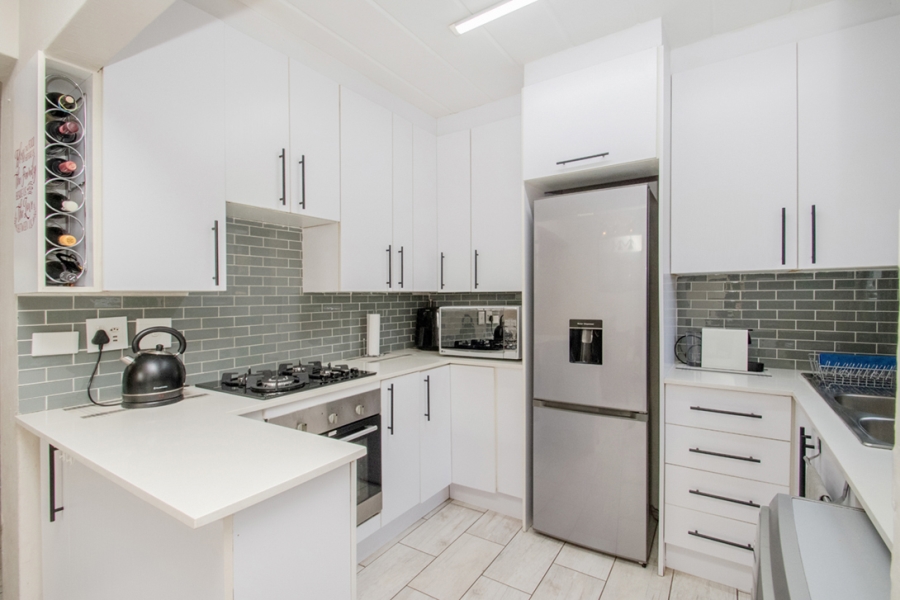 3 Bedroom Property for Sale in Honeydew Ridge Gauteng