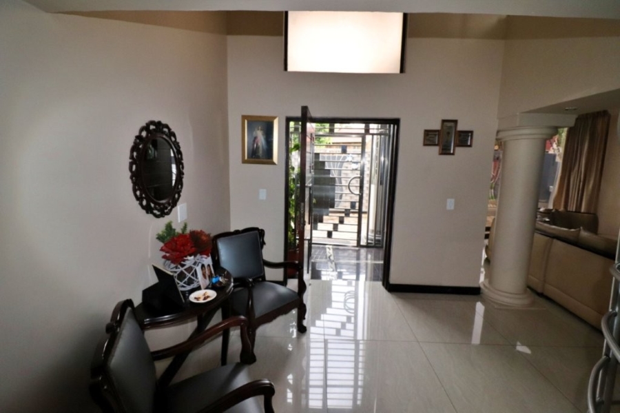 4 Bedroom Property for Sale in Mimosa Park Gauteng