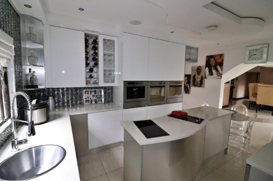 4 Bedroom Property for Sale in Mimosa Park Gauteng