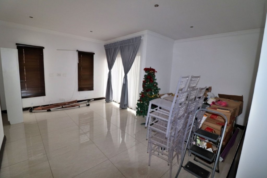 4 Bedroom Property for Sale in Mimosa Park Gauteng