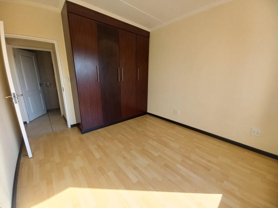To Let 2 Bedroom Property for Rent in Greenstone Hill Gauteng