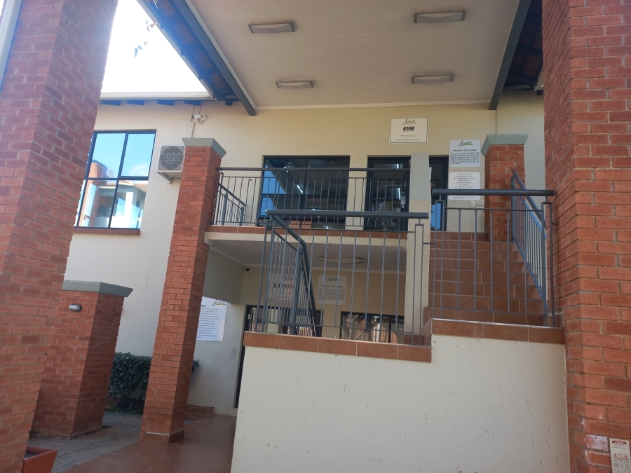 To Let 2 Bedroom Property for Rent in Greenstone Hill Gauteng