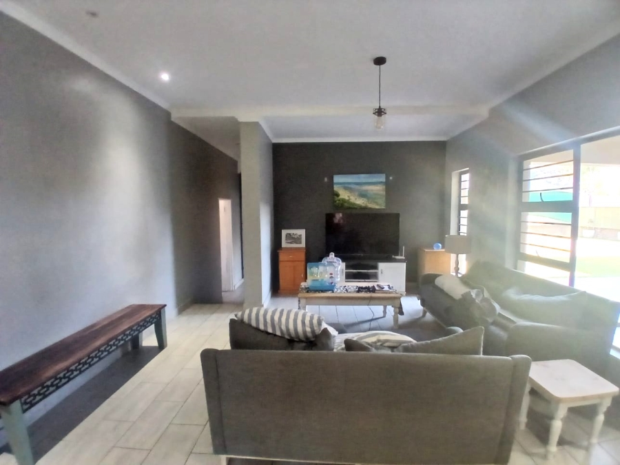4 Bedroom Property for Sale in Waverley Gauteng