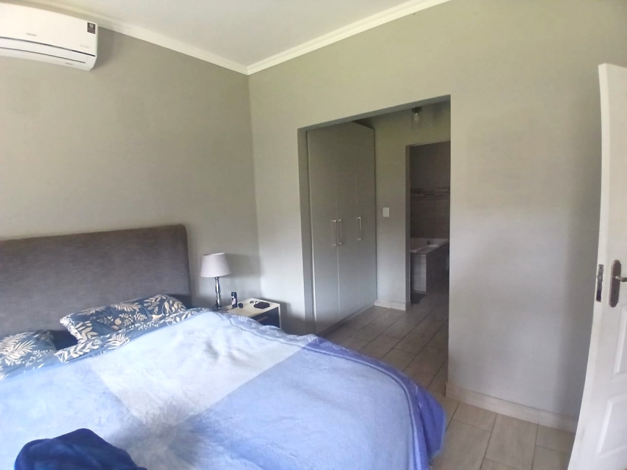 4 Bedroom Property for Sale in Waverley Gauteng