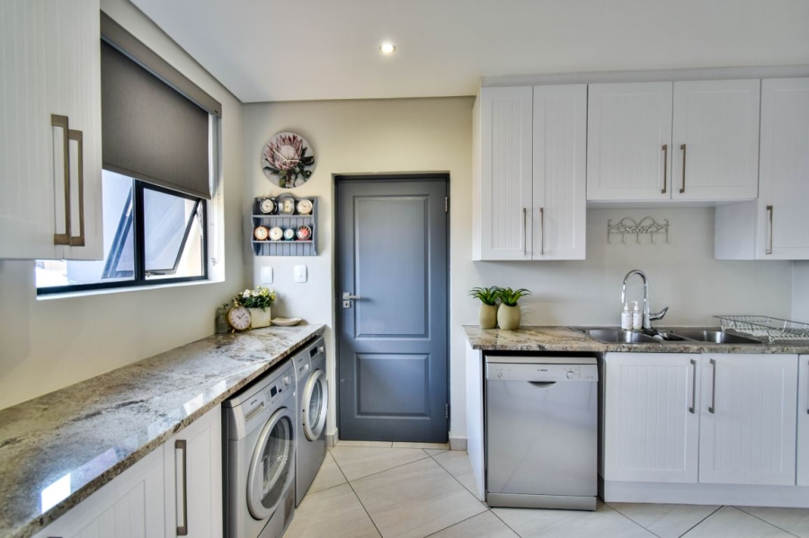 4 Bedroom Property for Sale in Midstream Meadows Gauteng