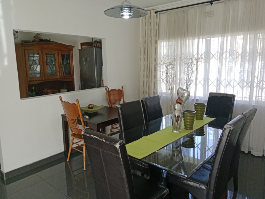 4 Bedroom Property for Sale in Lombardy East Gauteng
