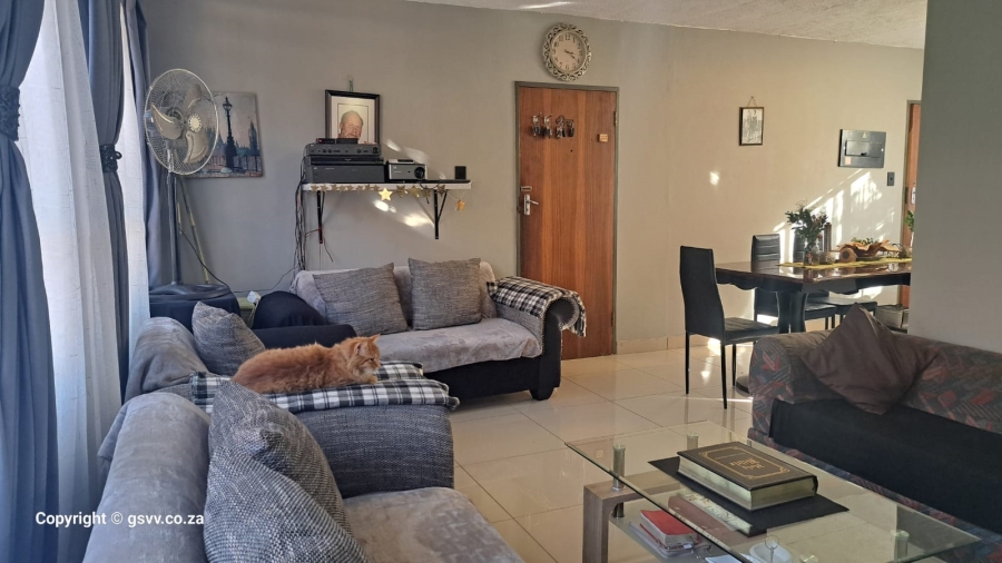3 Bedroom Property for Sale in Mountain View Gauteng