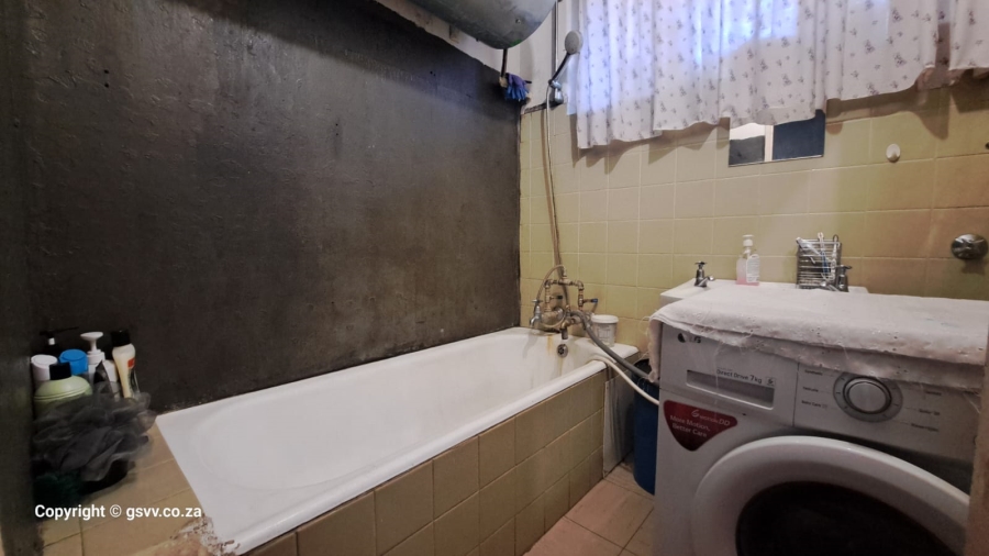 3 Bedroom Property for Sale in Mountain View Gauteng