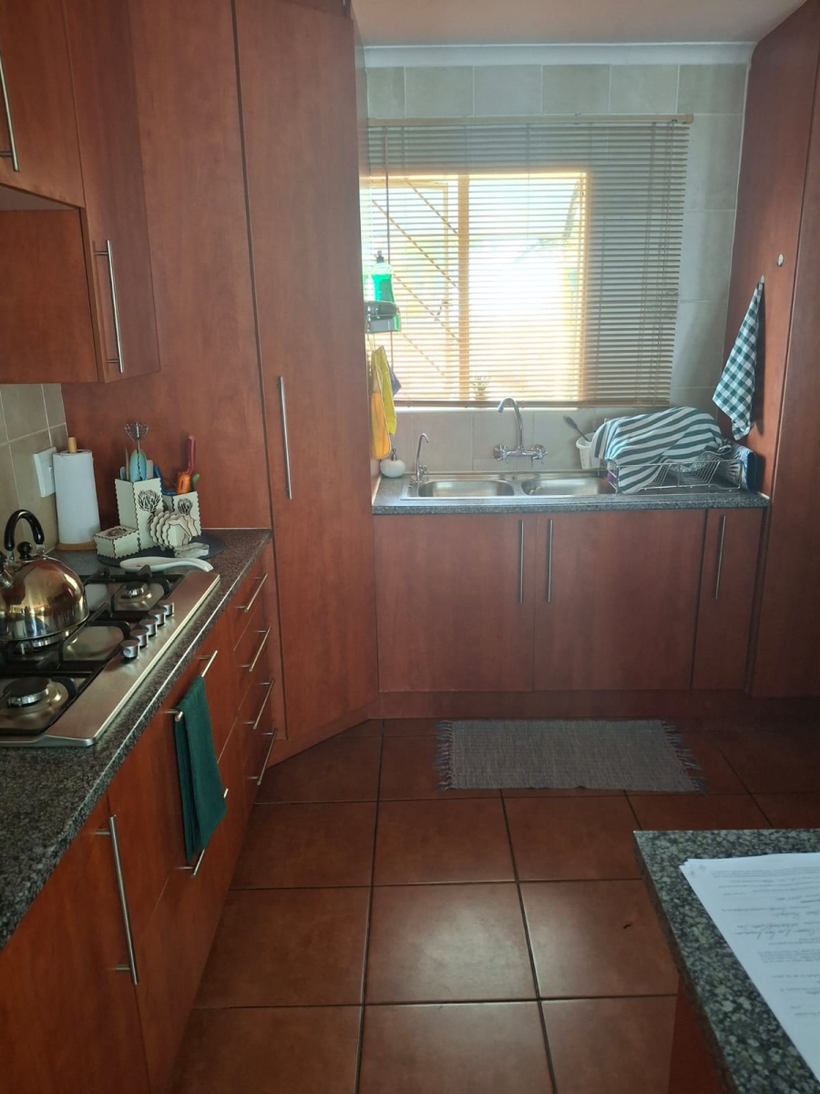 4 Bedroom Property for Sale in Eike Park Gauteng