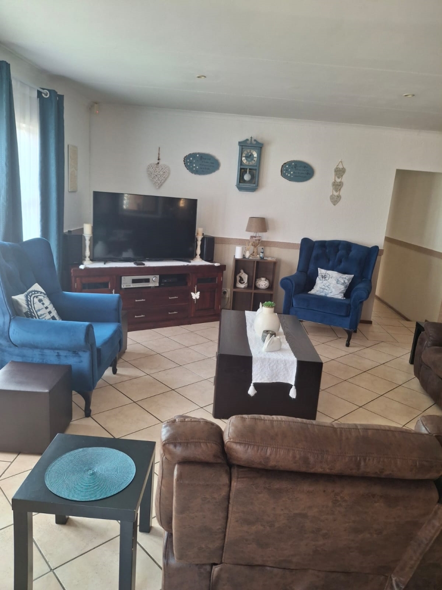 4 Bedroom Property for Sale in Eike Park Gauteng