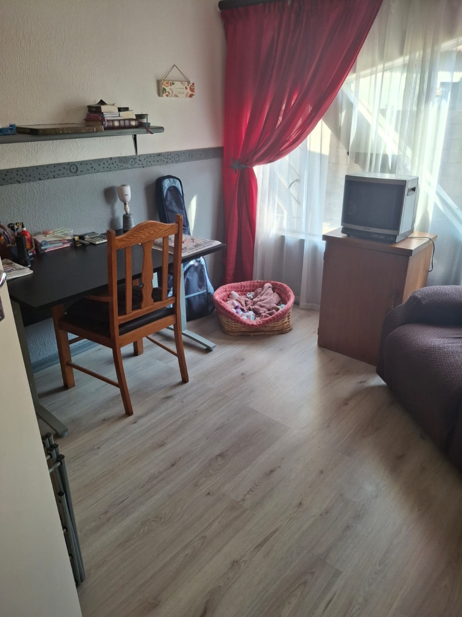 4 Bedroom Property for Sale in Eike Park Gauteng