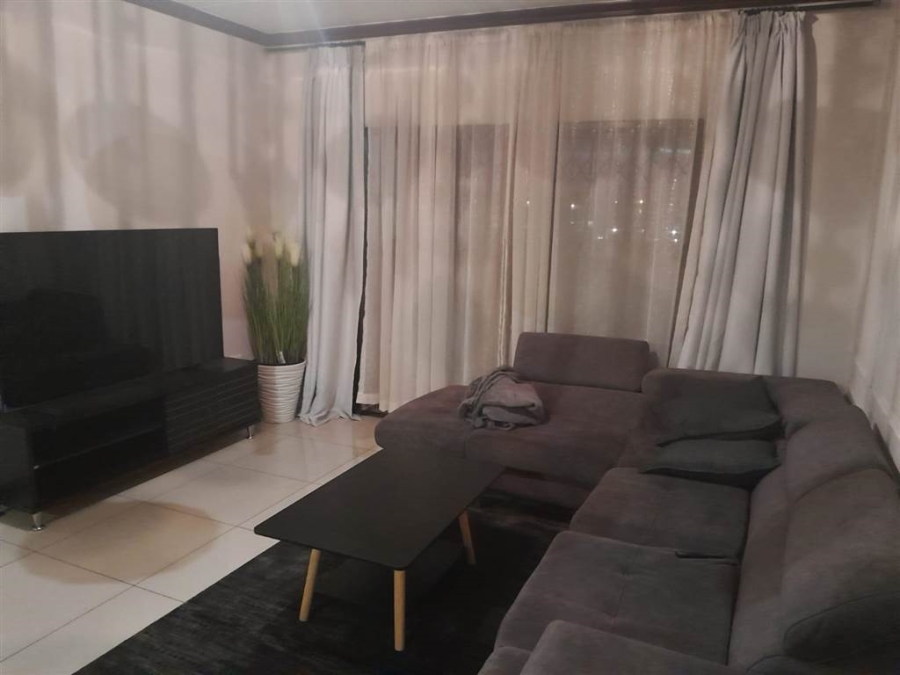 To Let 2 Bedroom Property for Rent in Carlswald Gauteng