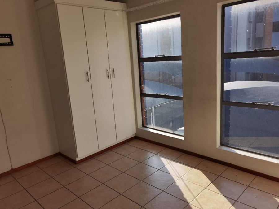 2 Bedroom Property for Sale in Jansenpark Gauteng