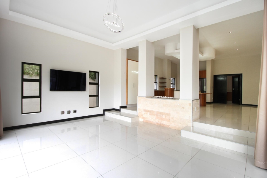 To Let 5 Bedroom Property for Rent in Waterfall Country Estate Gauteng