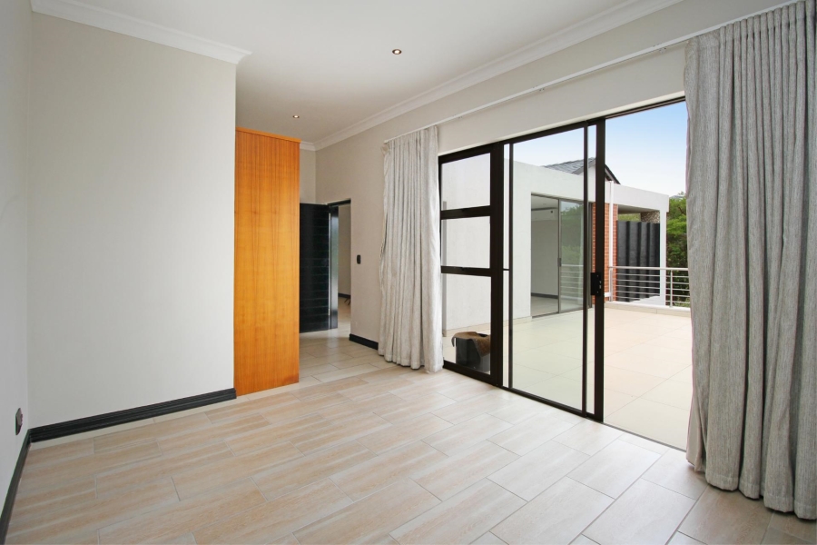 To Let 5 Bedroom Property for Rent in Waterfall Country Estate Gauteng