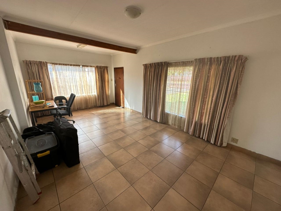 3 Bedroom Property for Sale in Villieria Gauteng