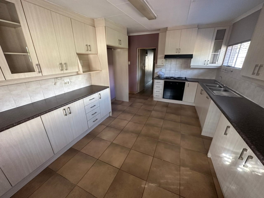 3 Bedroom Property for Sale in Villieria Gauteng