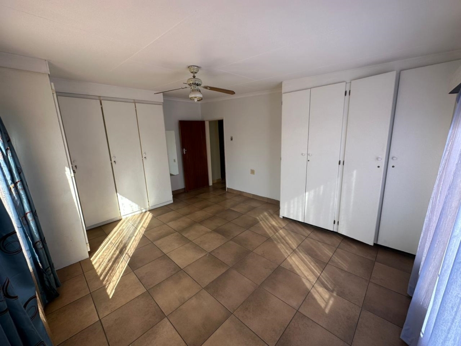 3 Bedroom Property for Sale in Villieria Gauteng