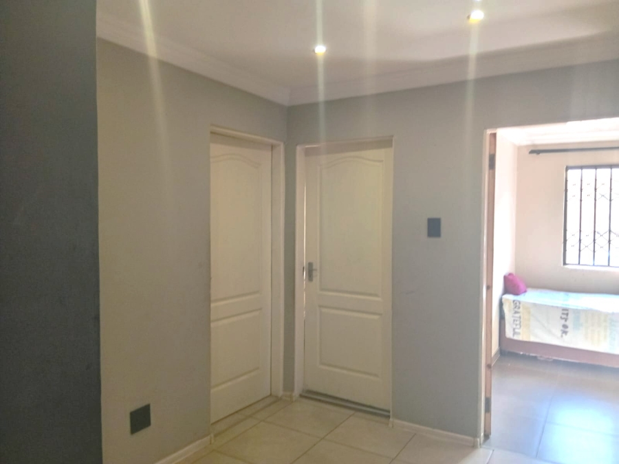 4 Bedroom Property for Sale in Windmill Park Gauteng