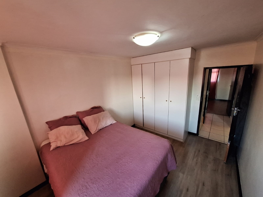 2 Bedroom Property for Sale in Zwartkop Gauteng