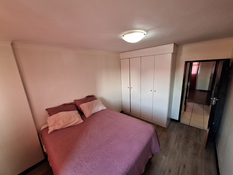 2 Bedroom Property for Sale in Zwartkop Gauteng