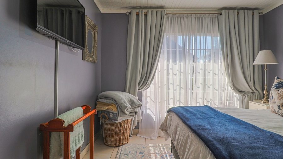 2 Bedroom Property for Sale in Pierre Van Ryneveld Gauteng
