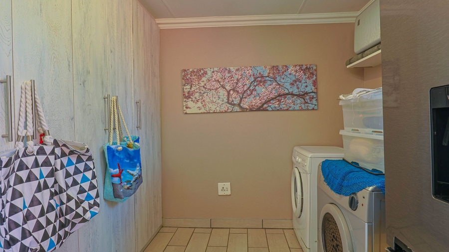 2 Bedroom Property for Sale in Pierre Van Ryneveld Gauteng