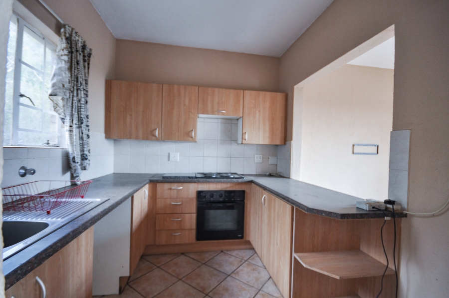 2 Bedroom Property for Sale in La Montagne Gauteng
