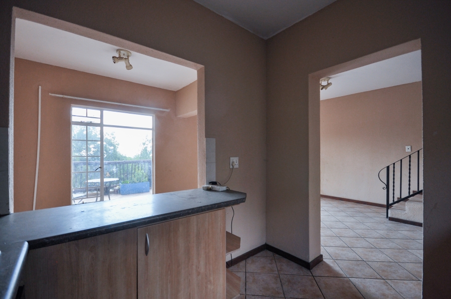 2 Bedroom Property for Sale in La Montagne Gauteng