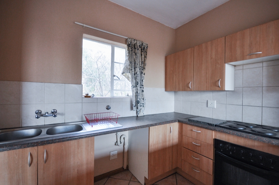 2 Bedroom Property for Sale in La Montagne Gauteng
