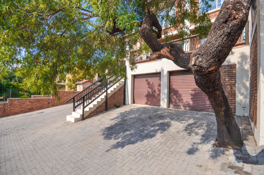 2 Bedroom Property for Sale in La Montagne Gauteng