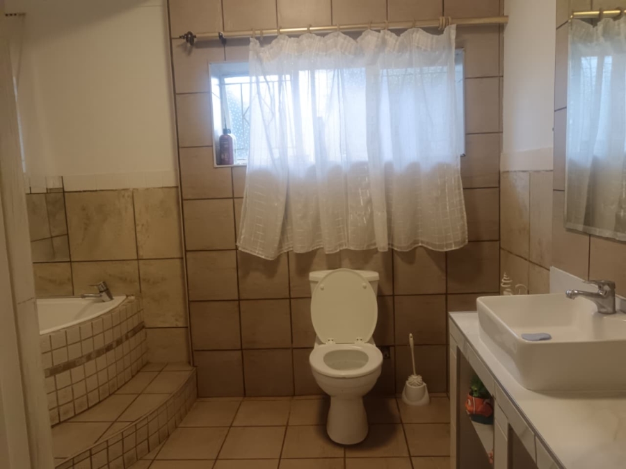 4 Bedroom Property for Sale in Allen Grove Gauteng