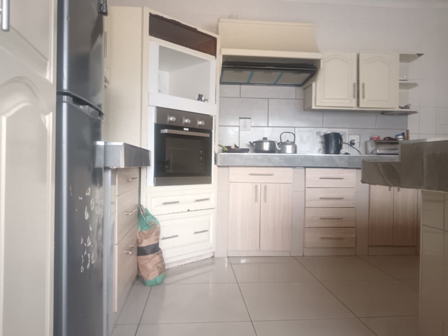 4 Bedroom Property for Sale in Allen Grove Gauteng