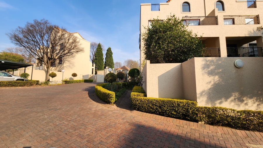 To Let 2 Bedroom Property for Rent in Sunninghill Gauteng