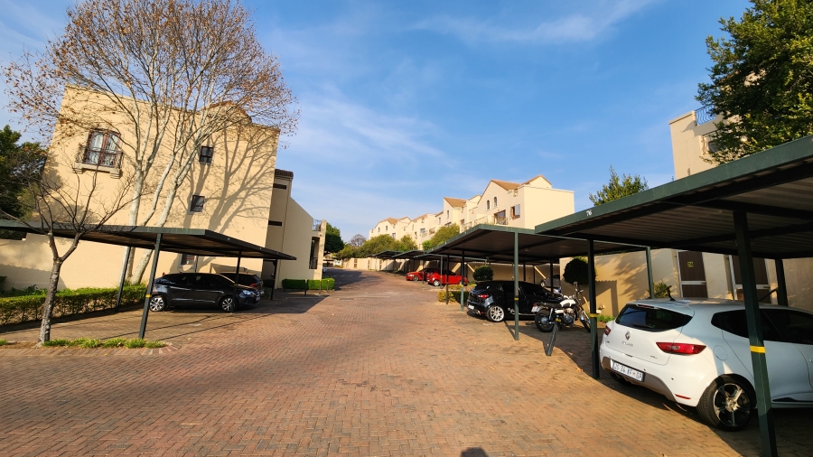 To Let 2 Bedroom Property for Rent in Sunninghill Gauteng