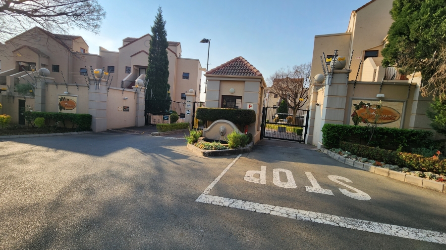 To Let 2 Bedroom Property for Rent in Sunninghill Gauteng