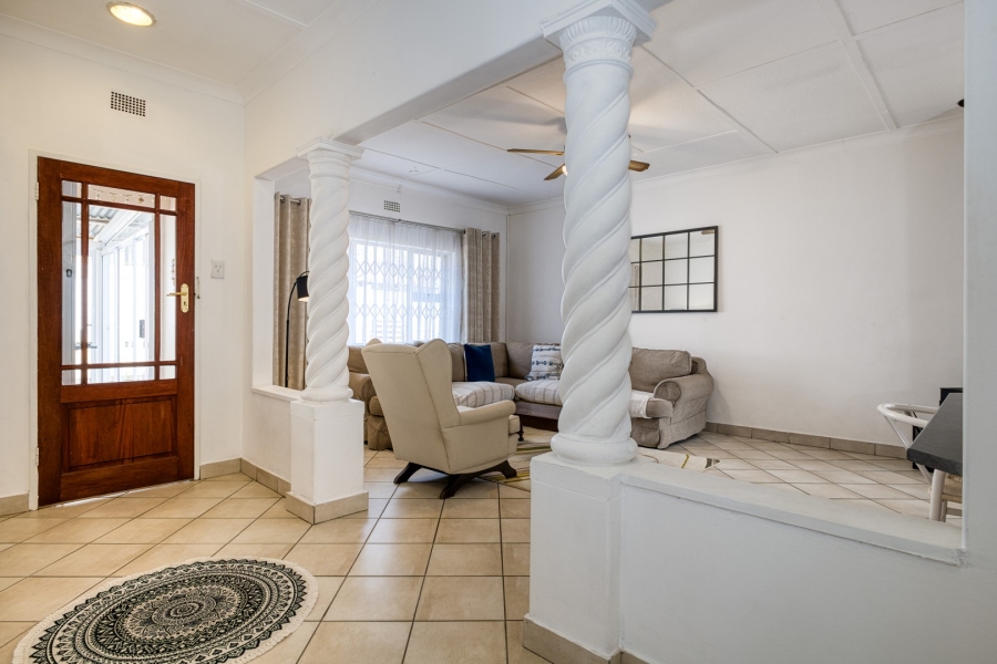 3 Bedroom Property for Sale in Fontainebleau Gauteng