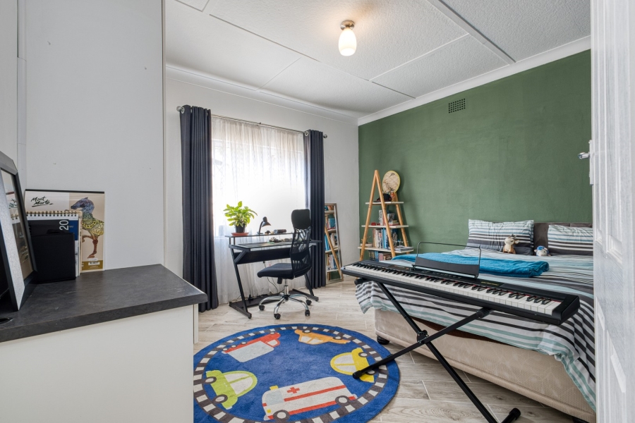 3 Bedroom Property for Sale in Fontainebleau Gauteng