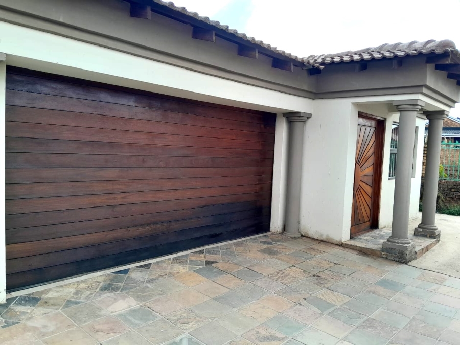 3 Bedroom Property for Sale in Daveyton Gauteng