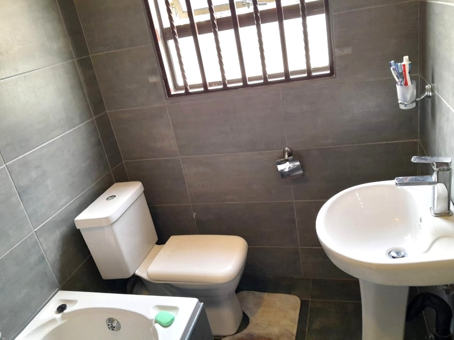 3 Bedroom Property for Sale in Daveyton Gauteng