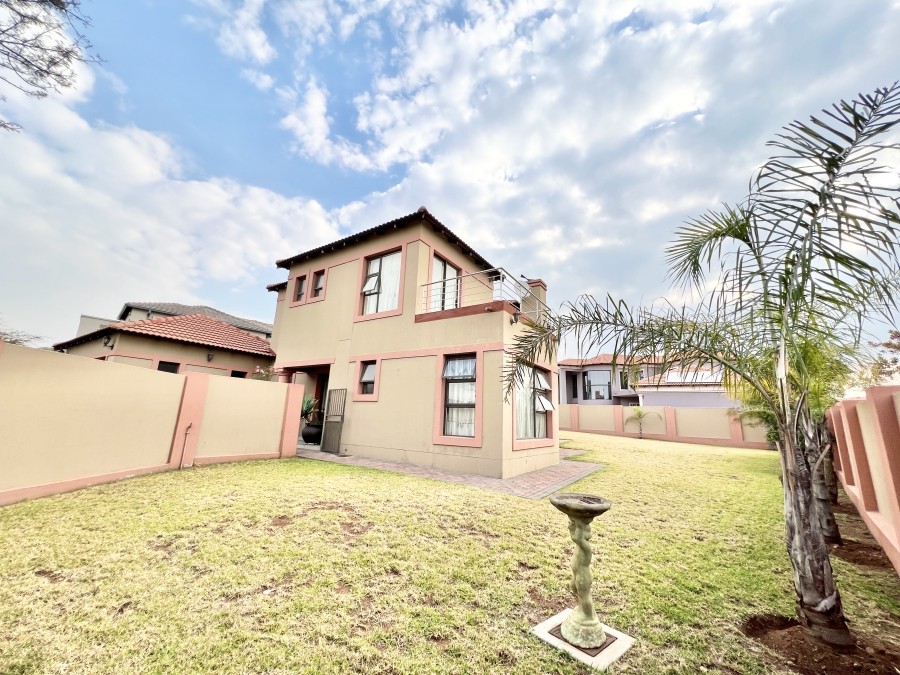 To Let 4 Bedroom Property for Rent in Stone Ridge Gauteng