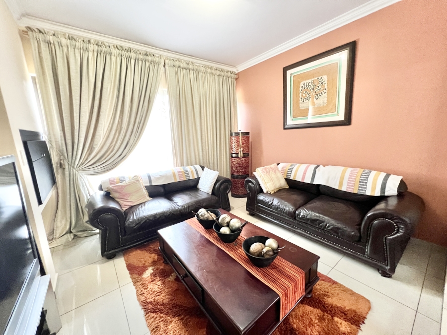 To Let 4 Bedroom Property for Rent in Stone Ridge Gauteng