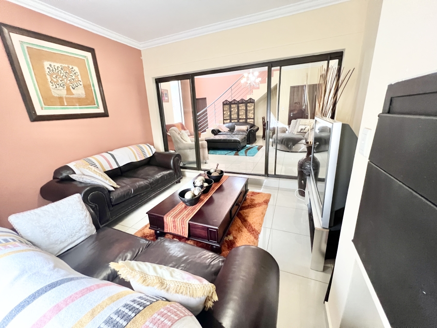 To Let 4 Bedroom Property for Rent in Stone Ridge Gauteng