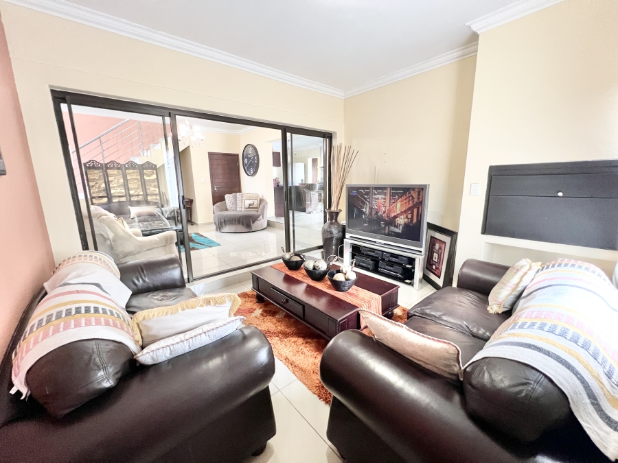 To Let 4 Bedroom Property for Rent in Stone Ridge Gauteng