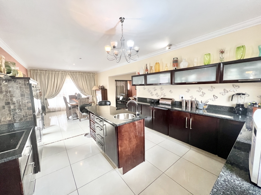 To Let 4 Bedroom Property for Rent in Stone Ridge Gauteng