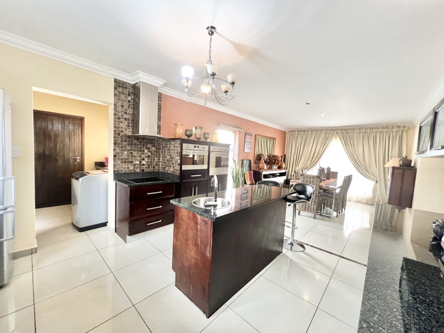 To Let 4 Bedroom Property for Rent in Stone Ridge Gauteng